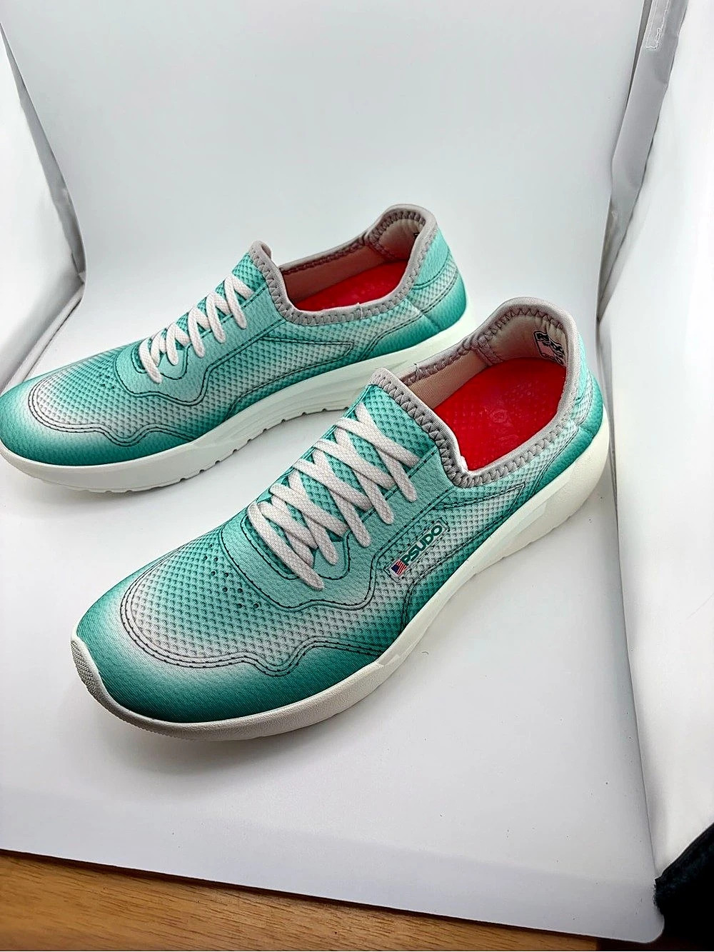 0228: PSUDO Women's Court Fade Aqua Ombre Sneakers Green & White US 10